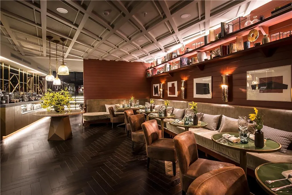Vincci Mae Hotell Barcelona 4*,