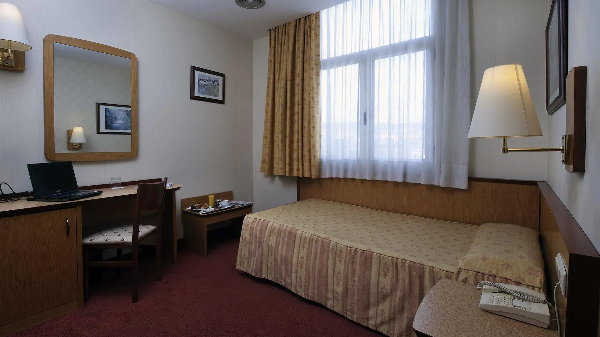 Vincci Mae Hotel Barcelona 4*,